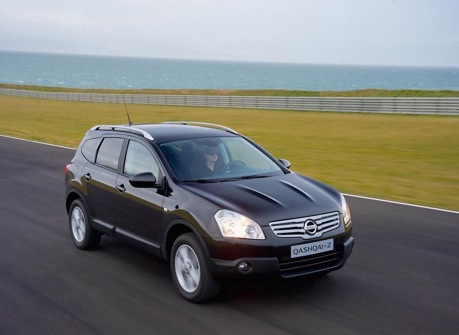  Nissan Qashqai +2 2008 года  (фото 10 из 10)